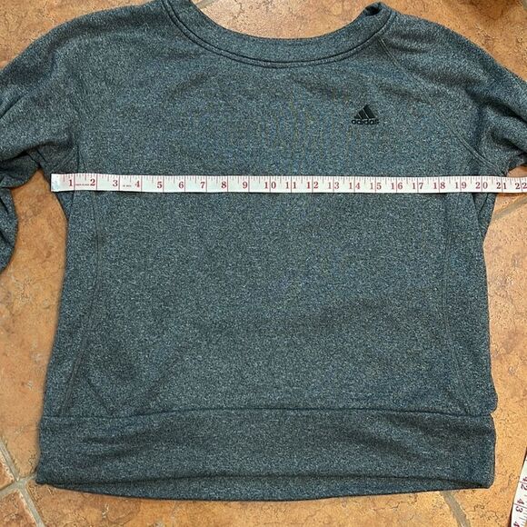 Adidas Women's Spellout Pullover Sweatshirt Climawarm Thumbholes Gray size L - Picture 5 of 7